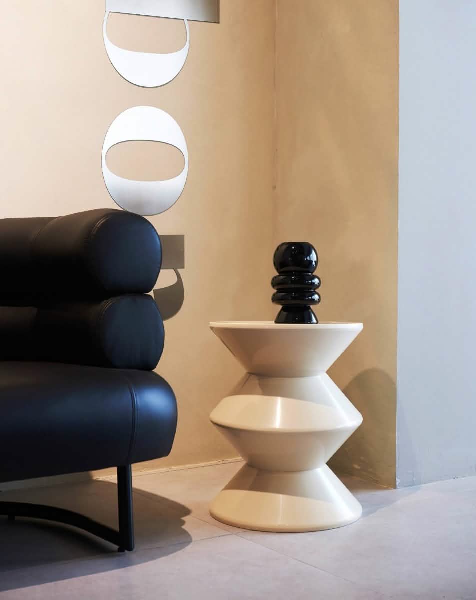 Aura Round Side Table in ABS Plastic With Contemporary Double - Hourglass Design