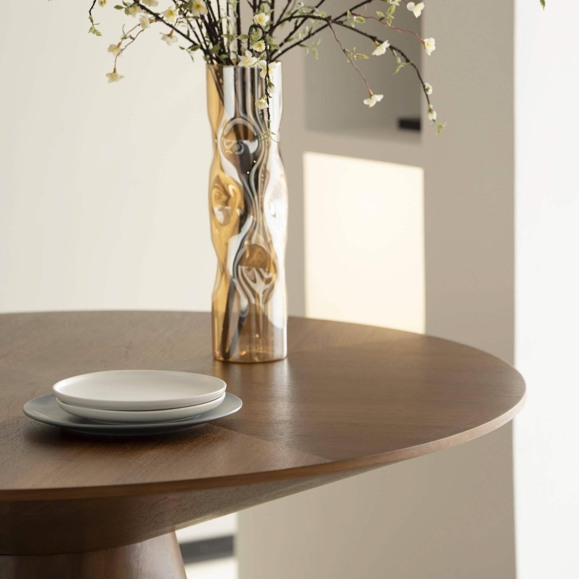Fynix 47” Round Dining Table with Ash Wood Veneer Top and Pedestal Base Walnut Dining Table Leisuremod