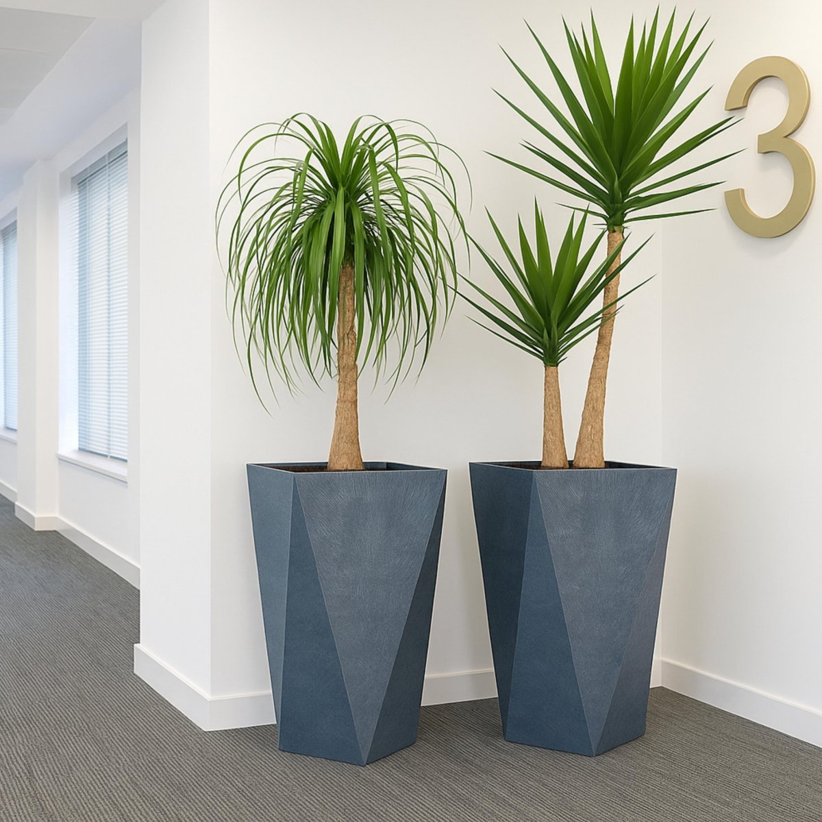 Leisuremod Planter Aloe Tapered Square Fiberstone And MGO Clay Planter For Indoor And Outdoor