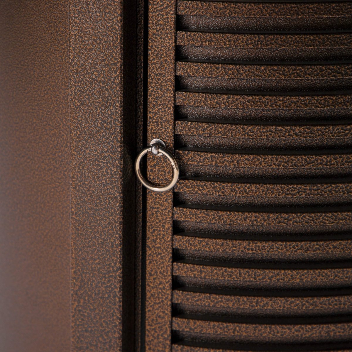 Walbrooke Modern Round Tank Holder Table with Tempered Glass Top and Powder Coated Aluminum Slats/Non Slats Design
